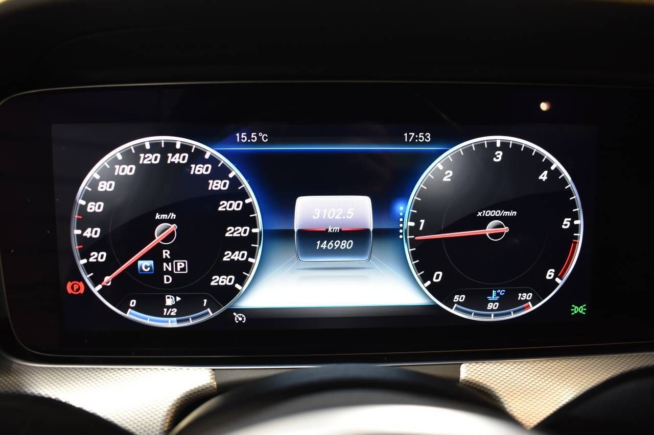 Mercedes Clase E 220D 194 CV 9G-TRONIC AMG LINE - foto 24