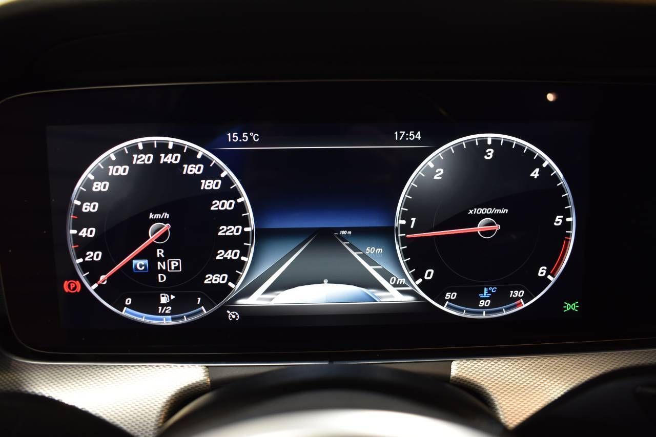 Mercedes Clase E 220D 194 CV 9G-TRONIC AMG LINE - foto 25