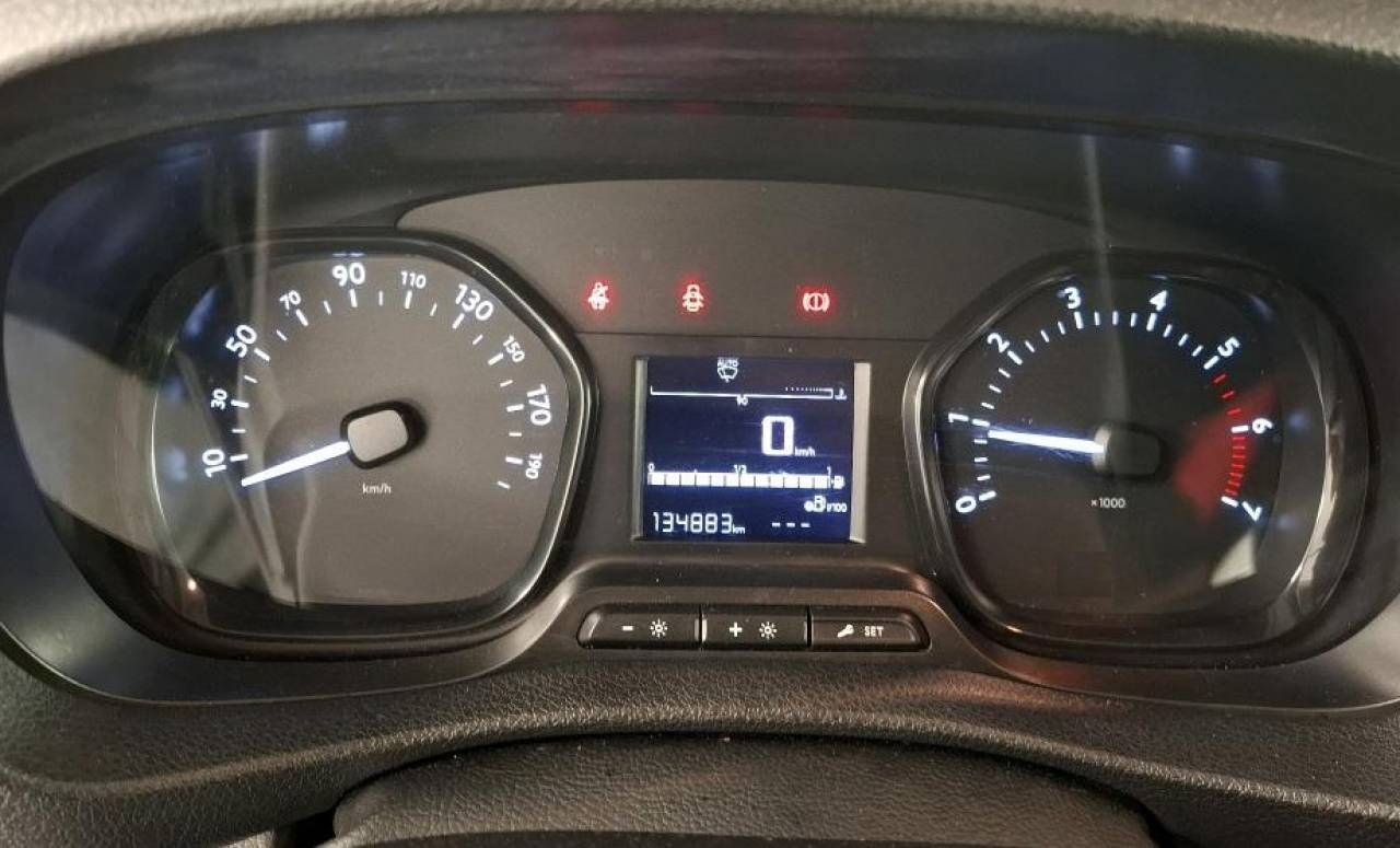 CITROEN JUMPY FURGÓN TALLA M 1.5 BLUEHDI 100 CV CLUB - foto 17