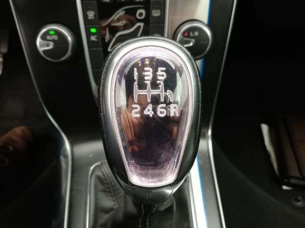 VOLVO V40 R-DESIGN 2.0 D3 150 CV - foto 22