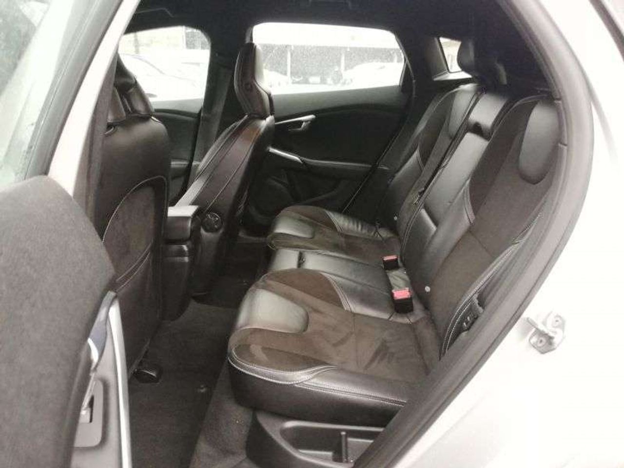 VOLVO V40 R-DESIGN 2.0 D3 150 CV - foto 6