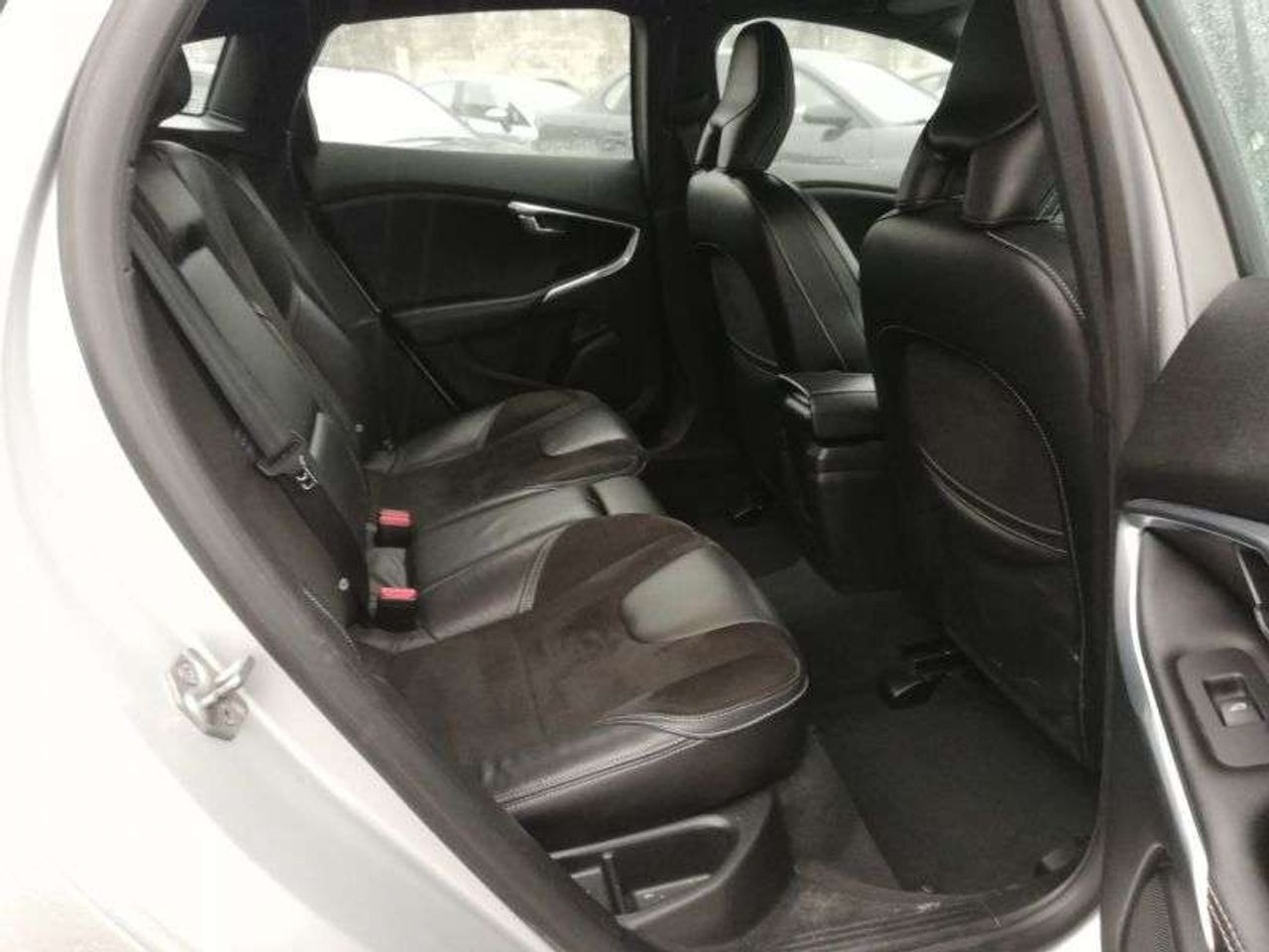 VOLVO V40 R-DESIGN 2.0 D3 150 CV - foto 7