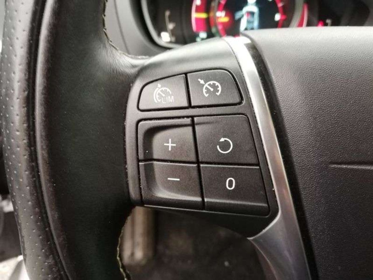 VOLVO V40 R-DESIGN 2.0 D3 150 CV - foto 11