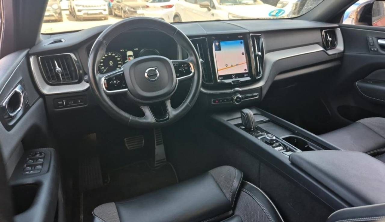 Volvo XC60 R-DESIGN 2.0 T6 RECHARGE AWD 341 CV - foto 3