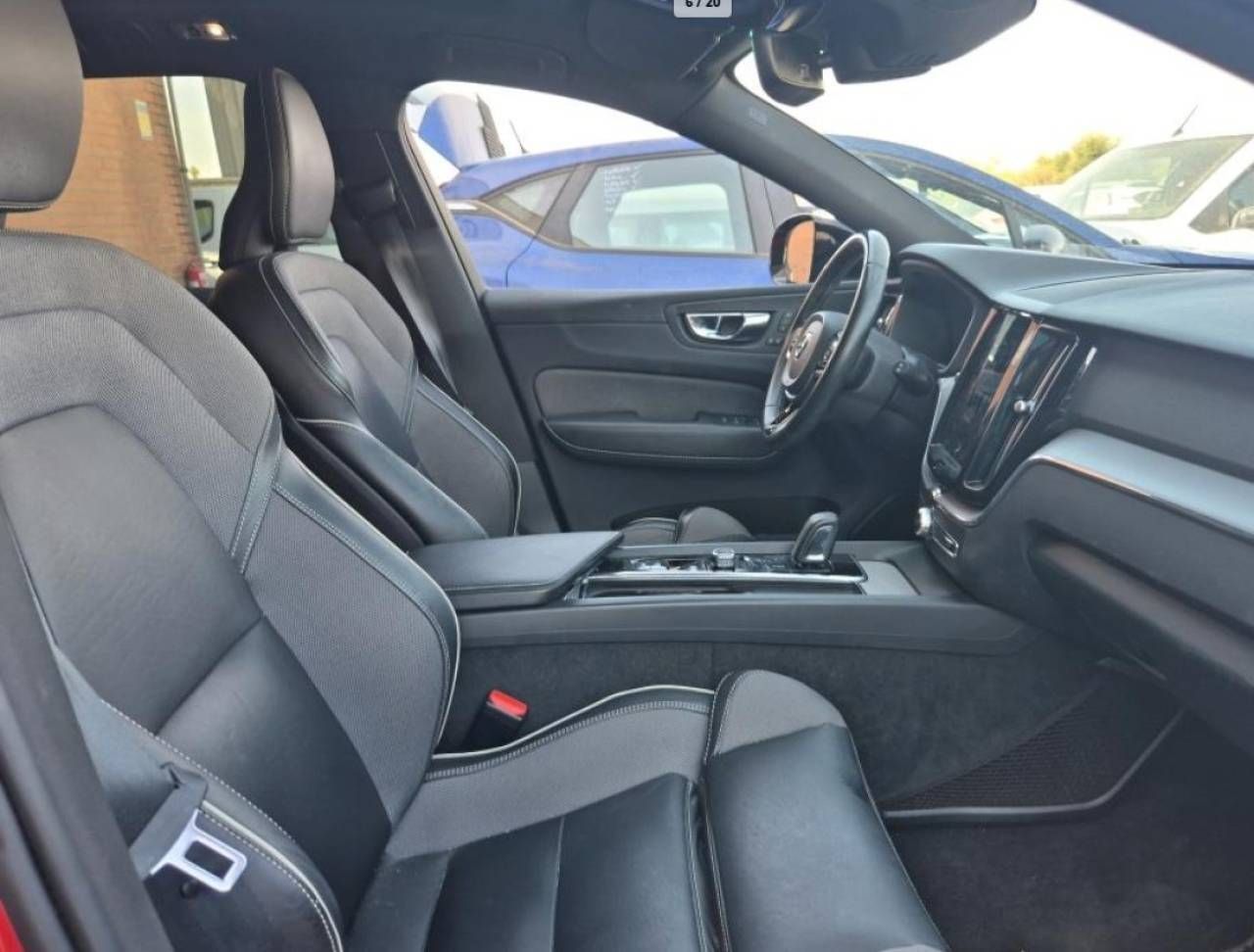 Volvo XC60 R-DESIGN 2.0 T6 RECHARGE AWD 341 CV - foto 4