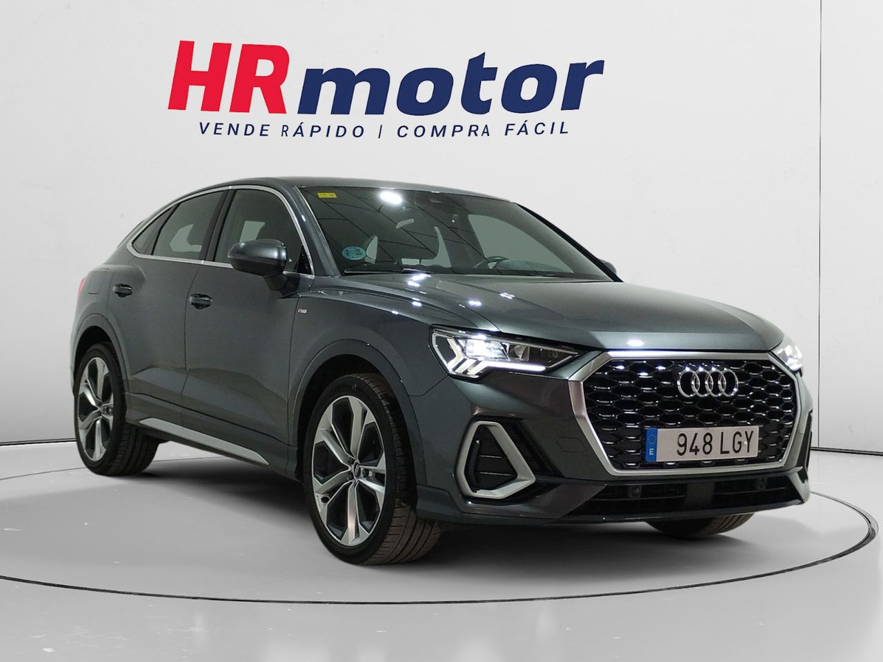 audi q3 2020 /