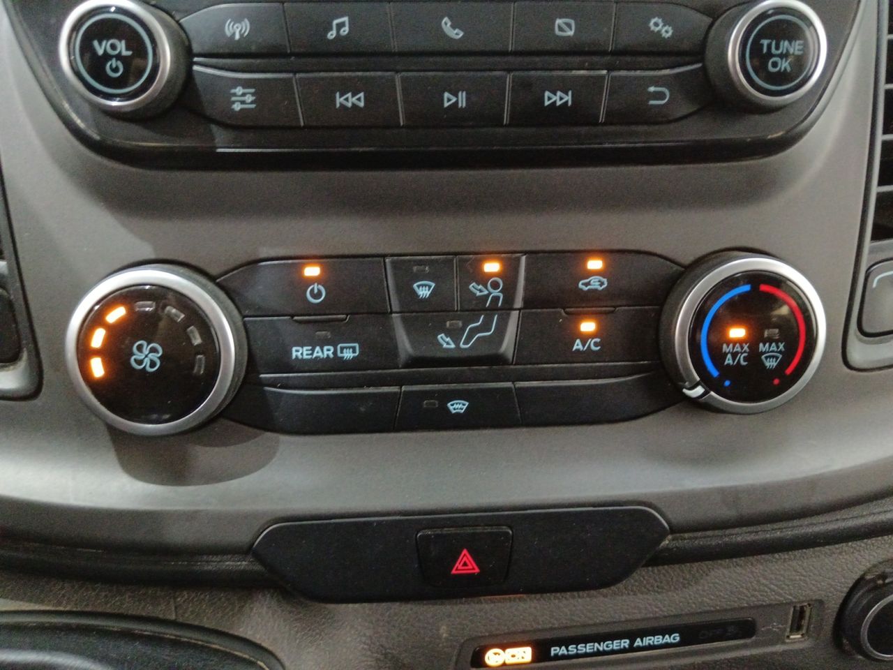 Ford Transit Custom 2.0 TDCi 320 L1 - foto 17