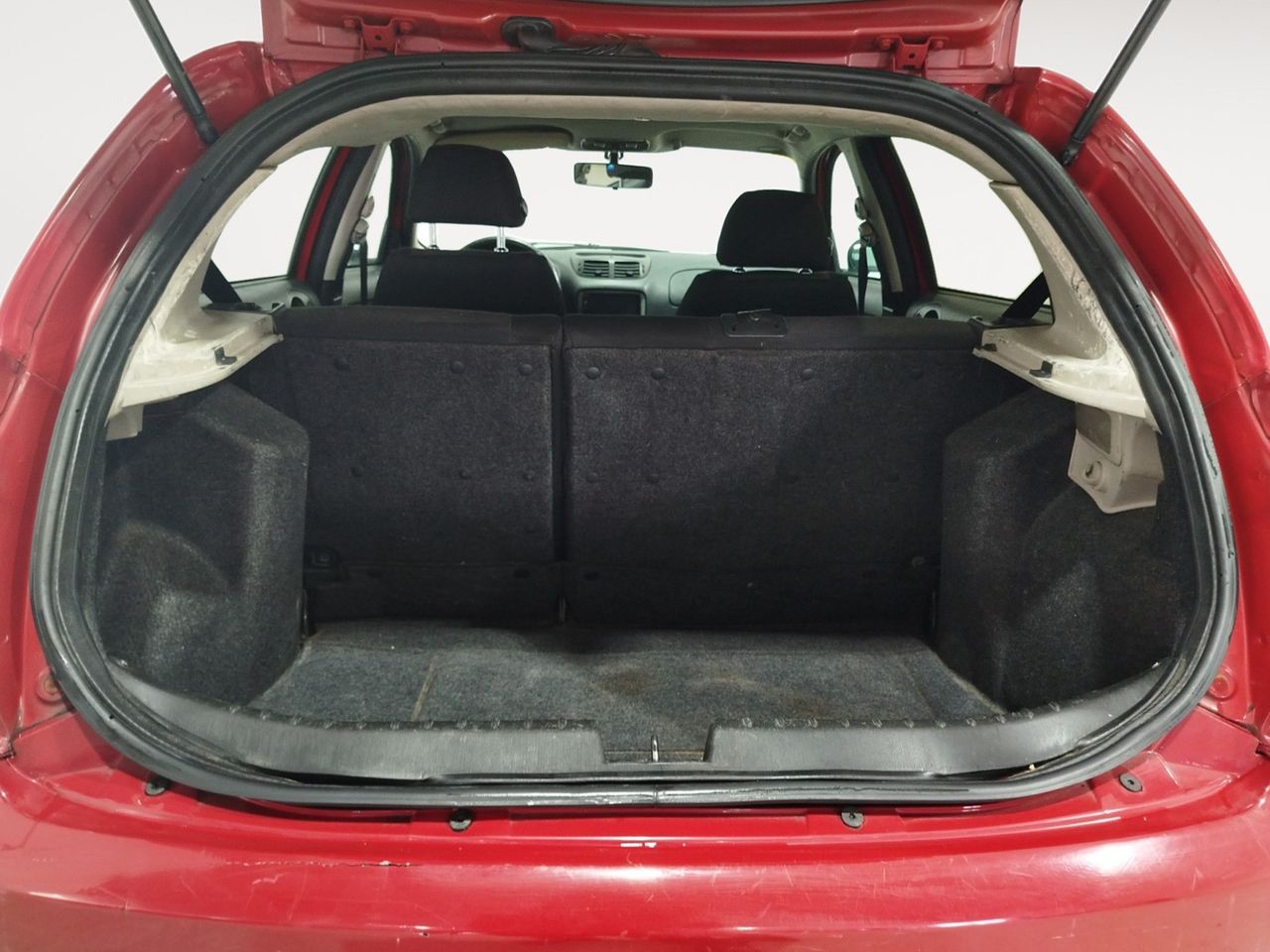 Alfa Romeo 147 1.9 JTD 120 Selective - foto 11