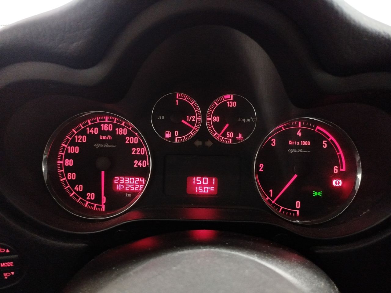 Alfa Romeo 147 1.9 JTD 120 Selective - foto 12