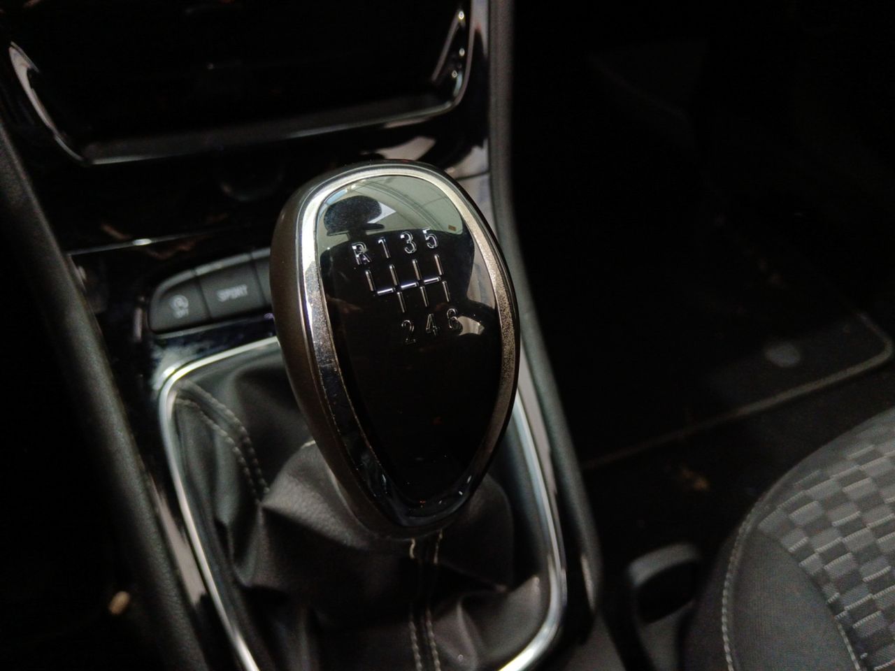 Opel Astra Dynamic S&S - foto 12