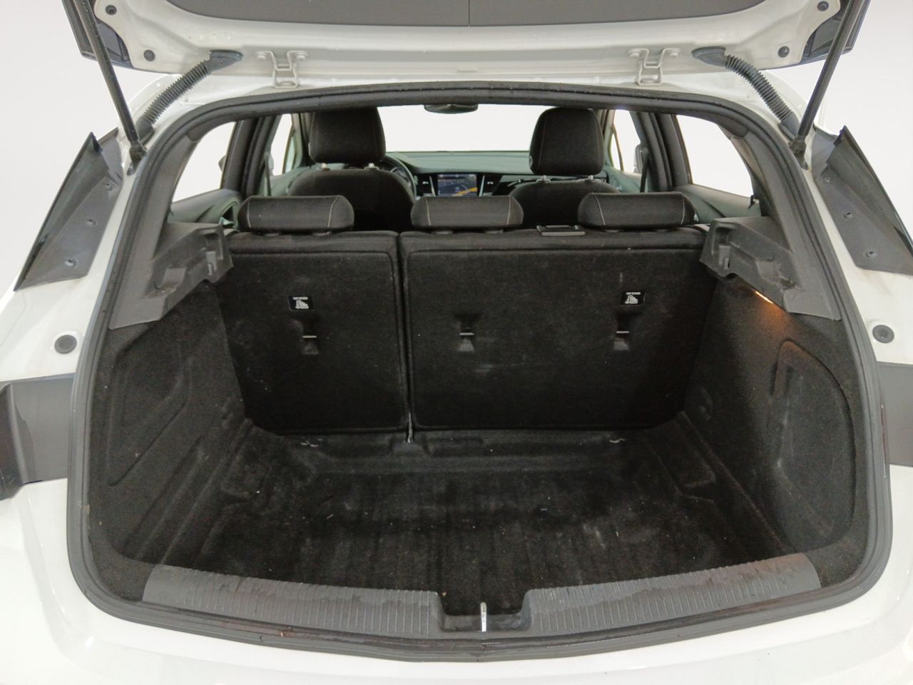 Opel Astra Dynamic S&S - foto 11