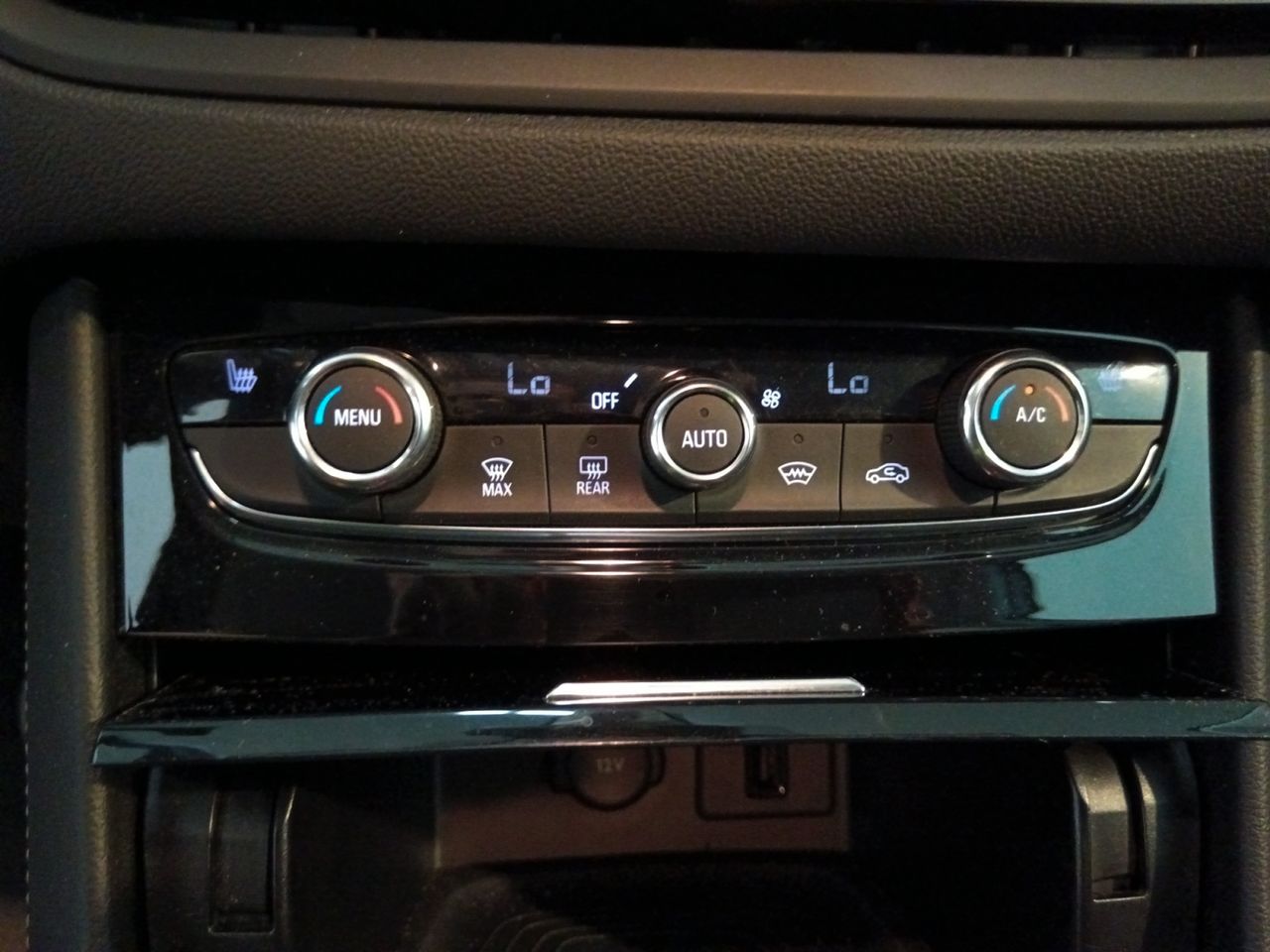 Opel Grandland 1.2 Turbo Ultimate - foto 19