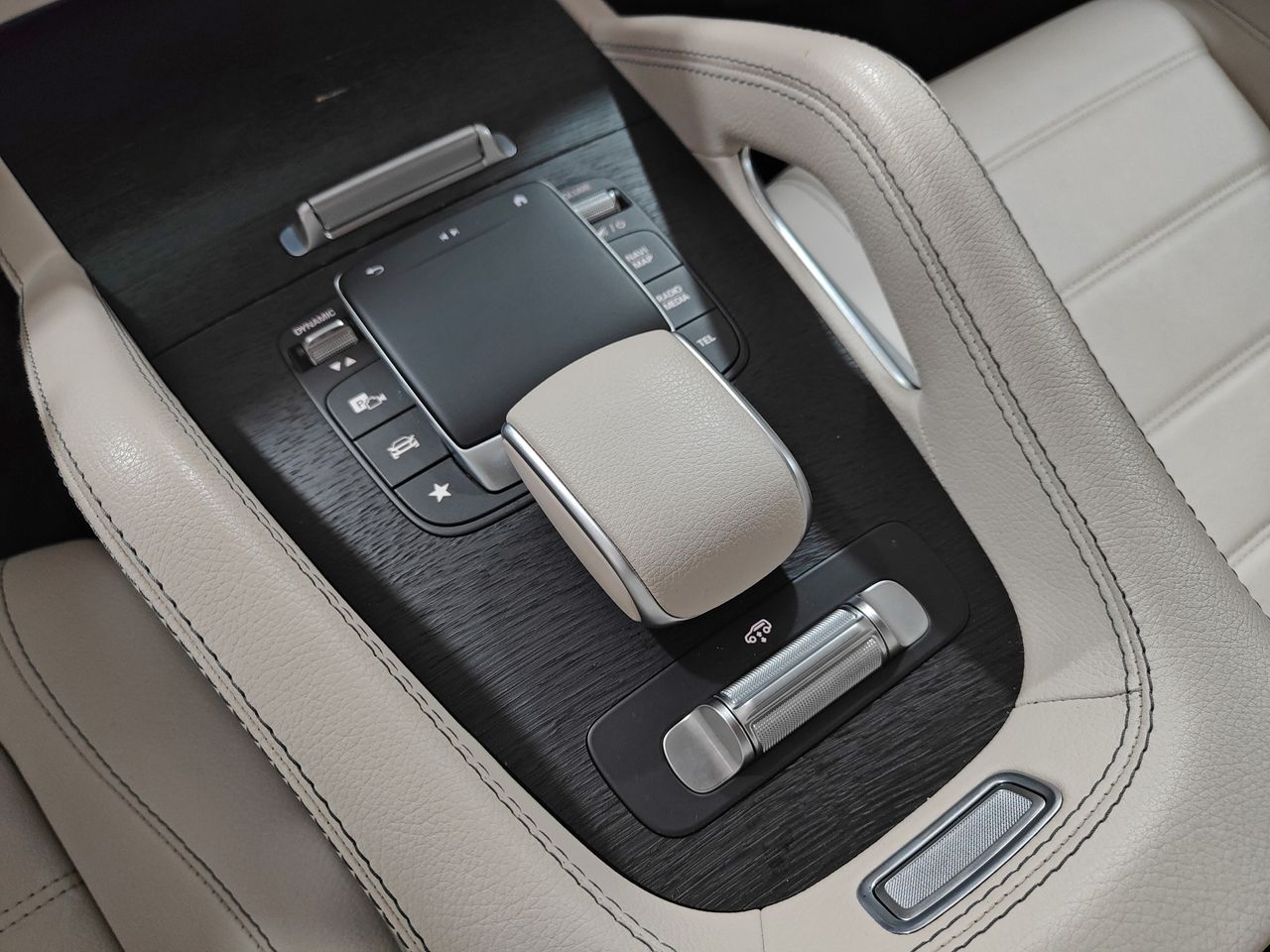 Mercedes Clase GLE 350de AMG Line 4Matic - foto 24