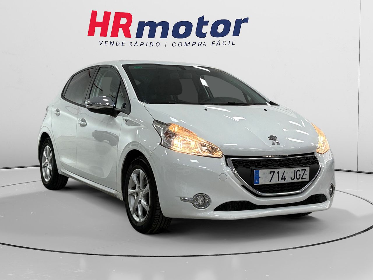 peugeot 208 2015 /