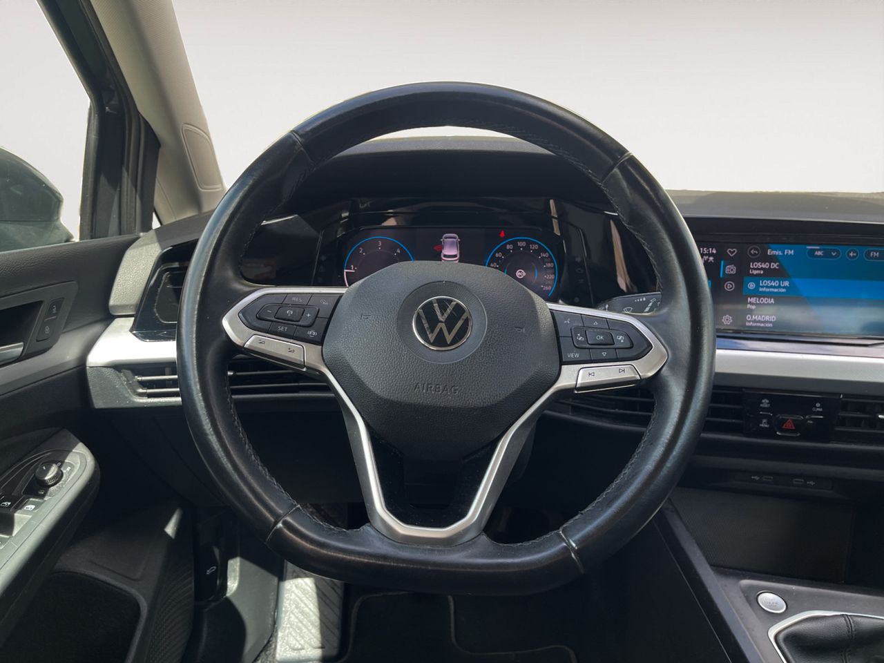 Volkswagen Golf 2.0 TDI - foto 8