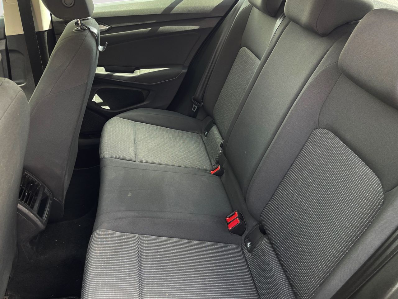 Volkswagen Golf 2.0 TDI - foto 10