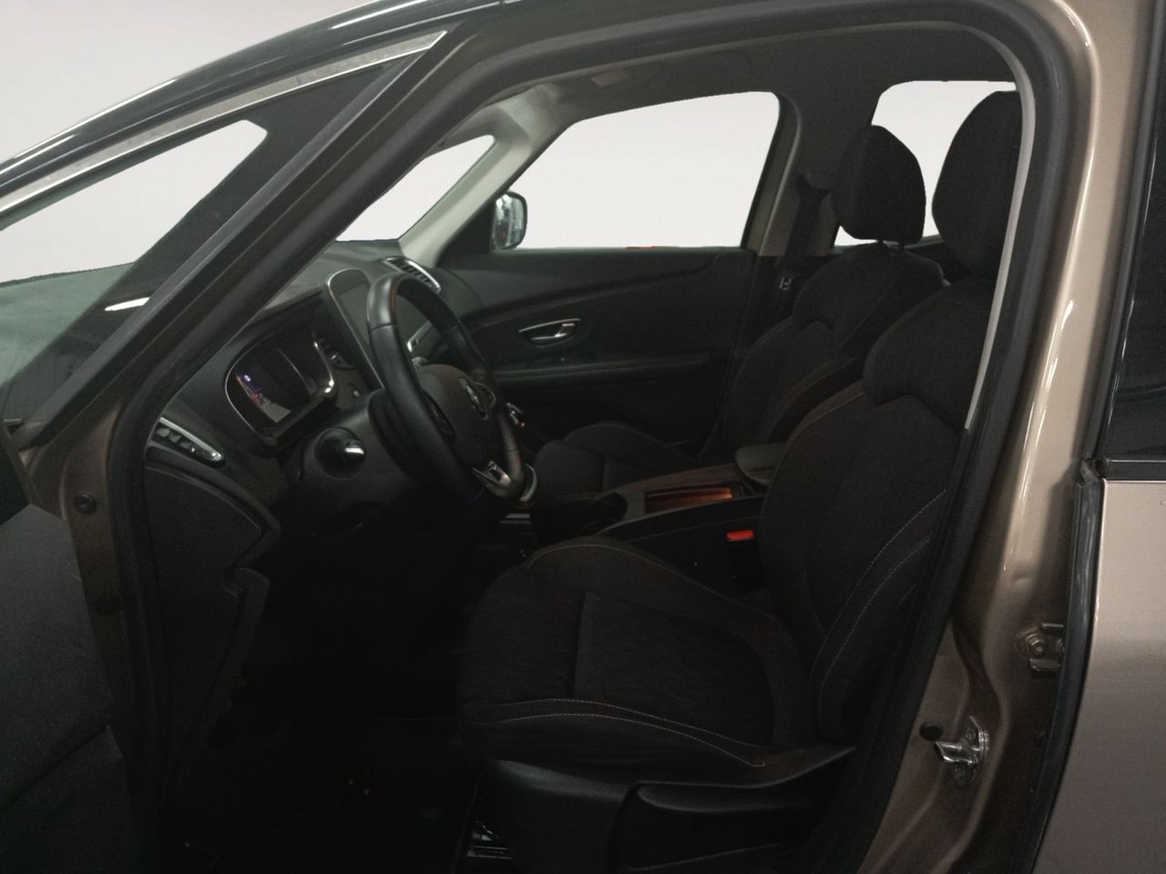 Renault Scénic Limited - foto 9