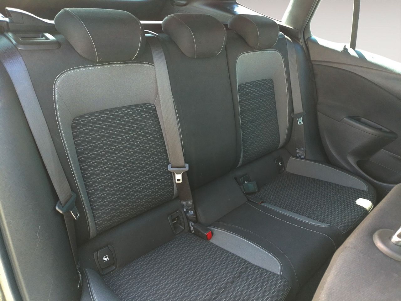 Opel Astra Business Elegance - foto 9