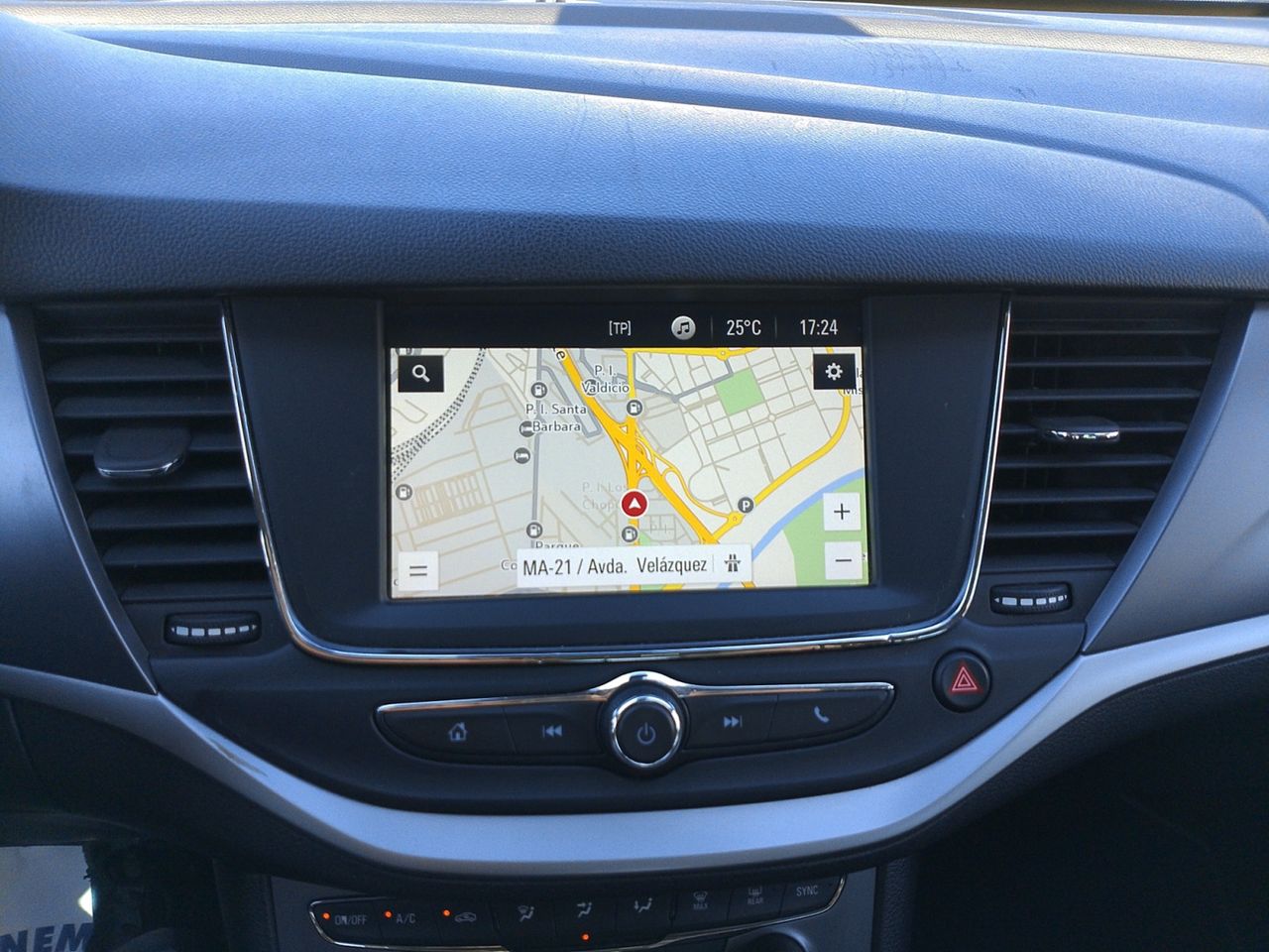 Opel Astra Business Elegance - foto 18