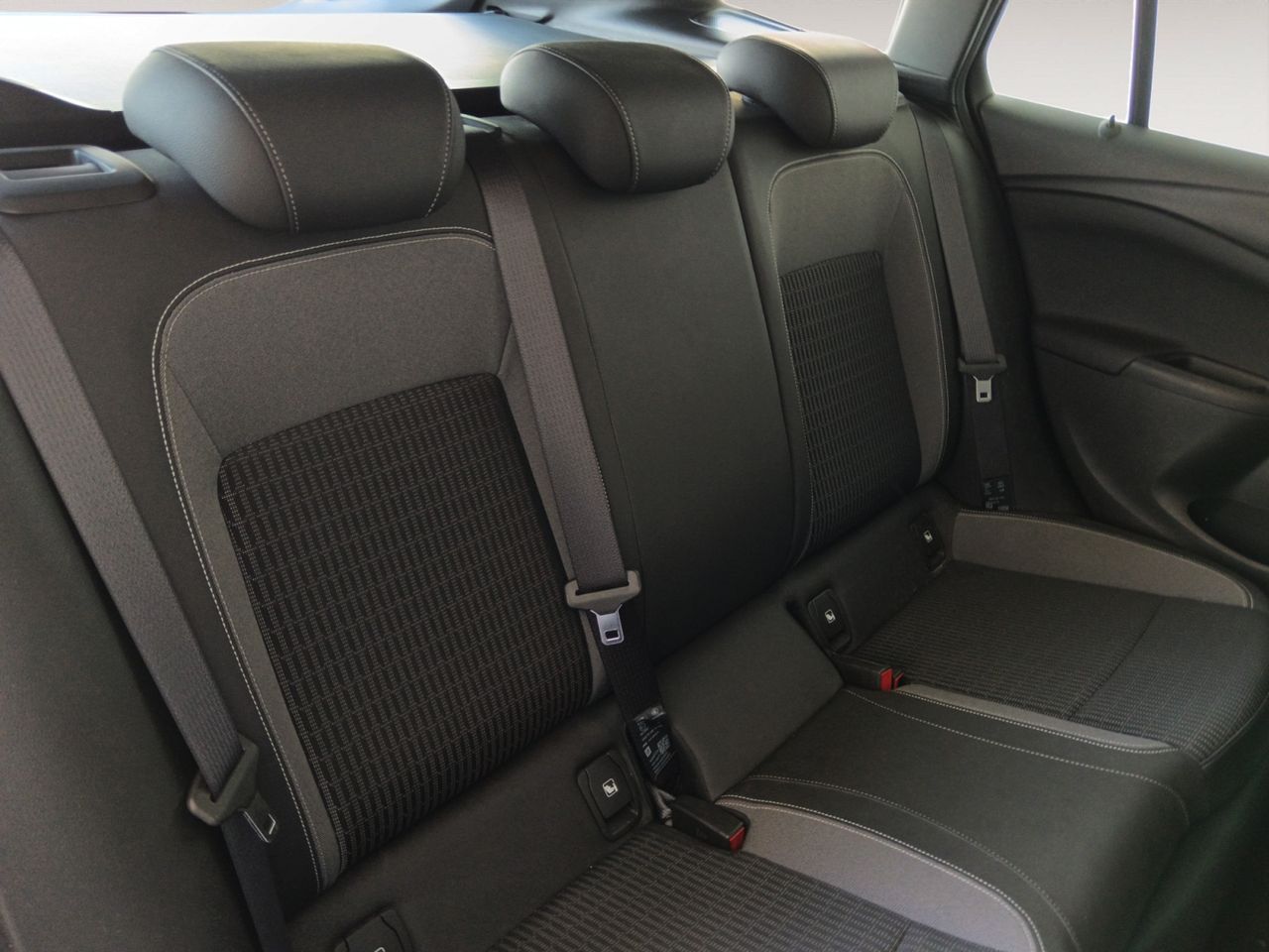 Opel Astra Business Elegance S&S - foto 10