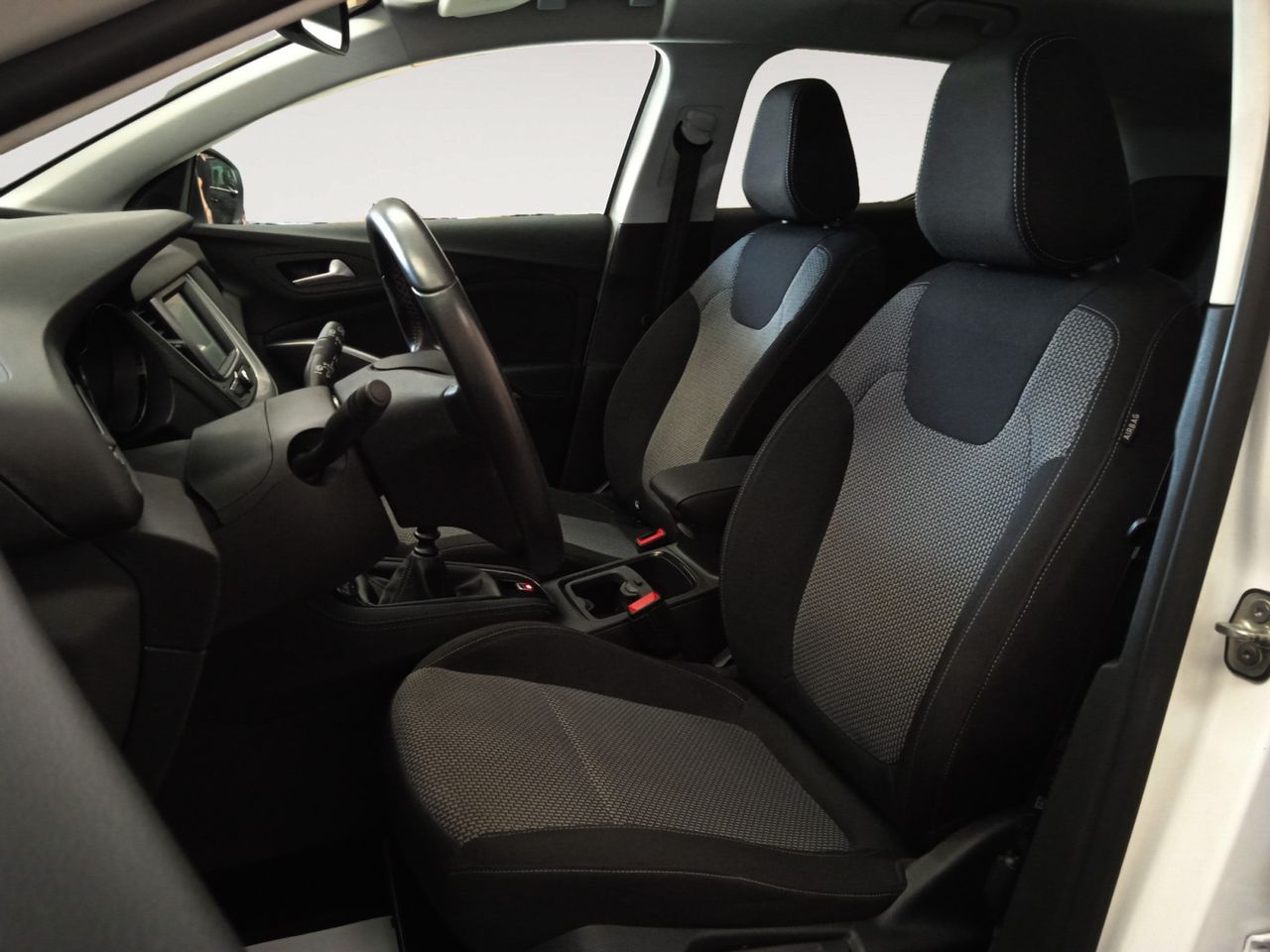 Opel Grandland X 1.2 Turbo Selective - foto 8