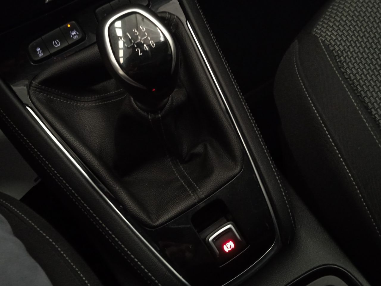 Opel Grandland X 1.2 Turbo Selective - foto 12