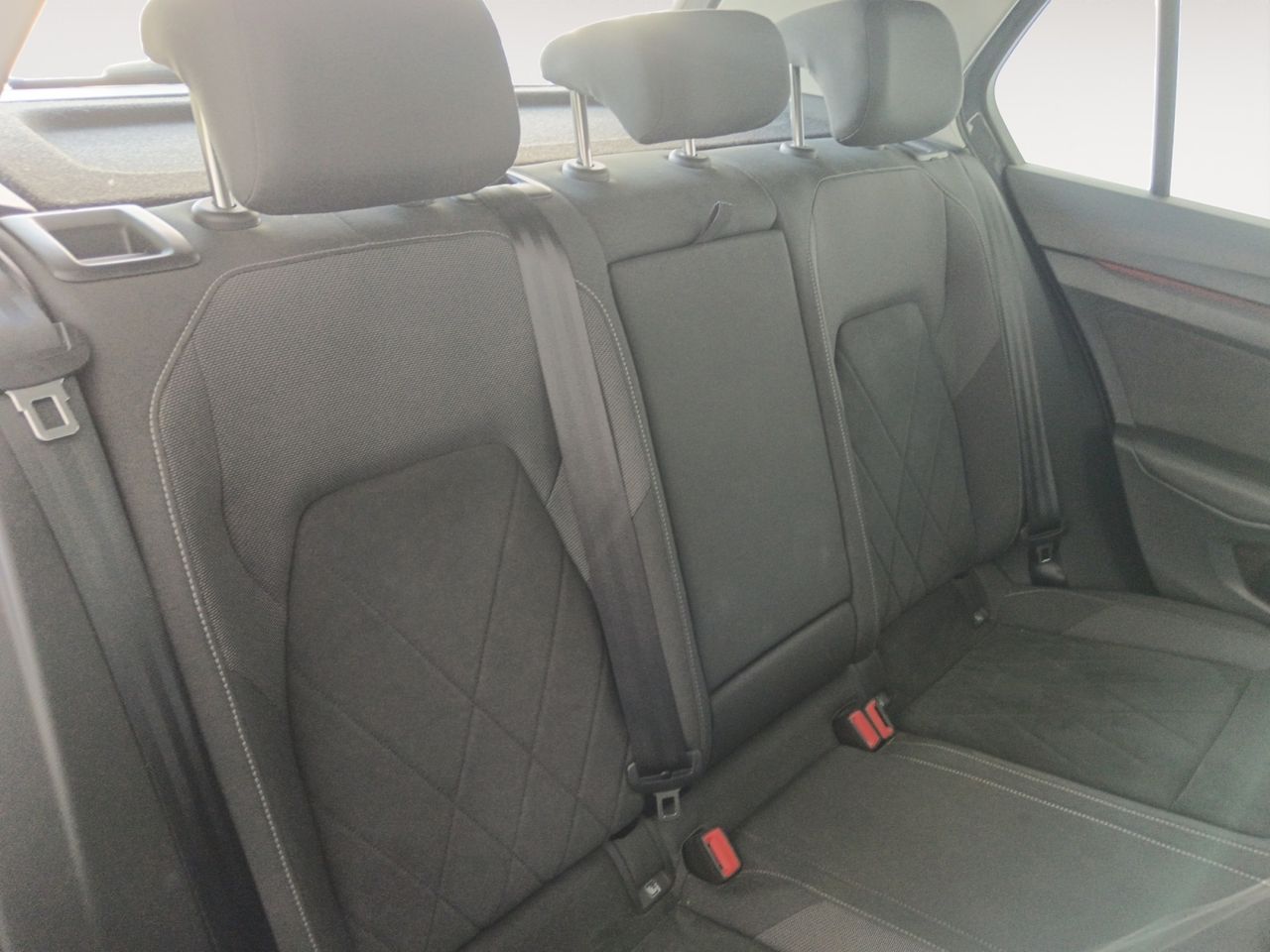 Volkswagen Golf eHybrid - foto 10