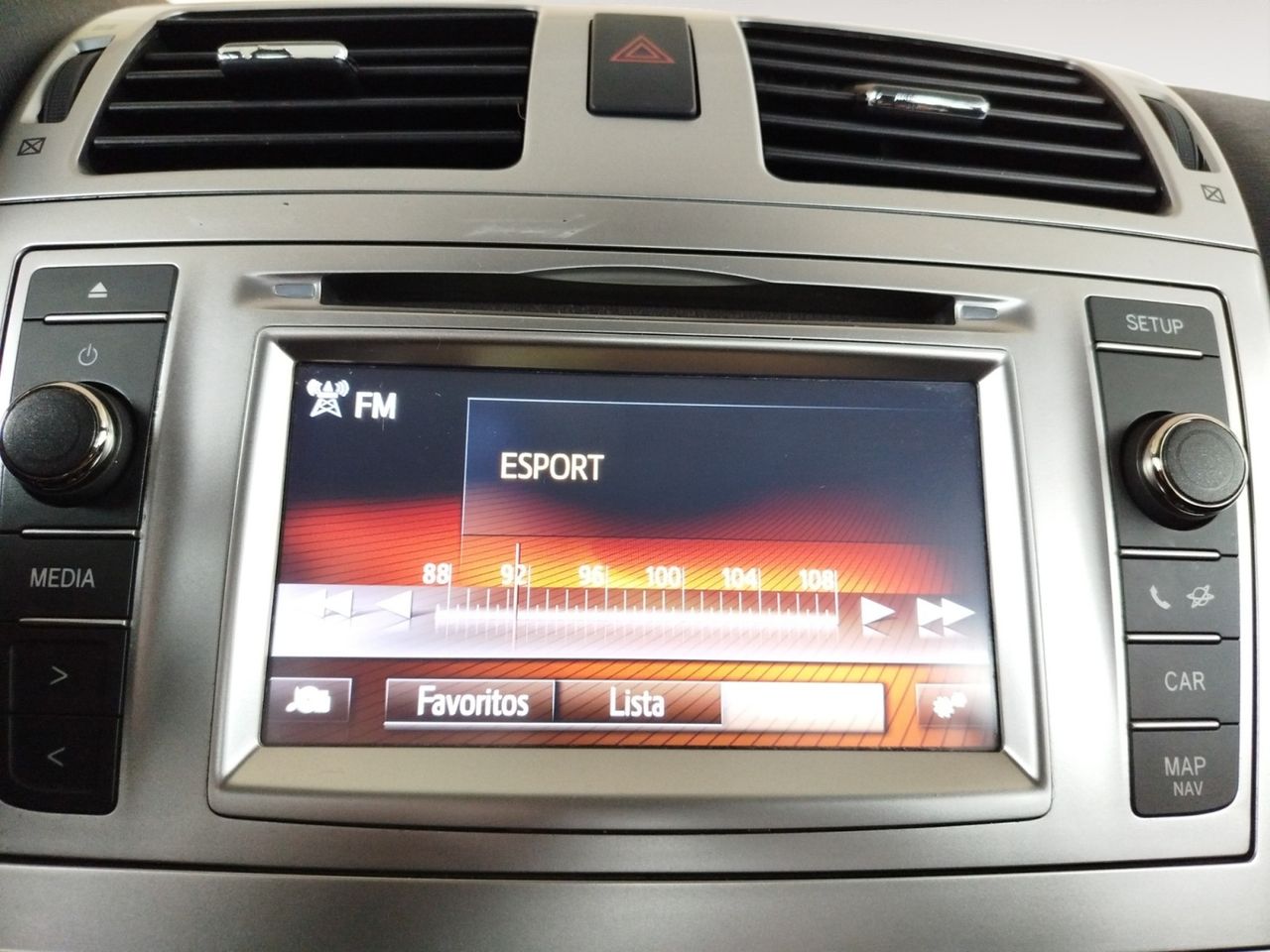 Toyota Avensis Executive - foto 17