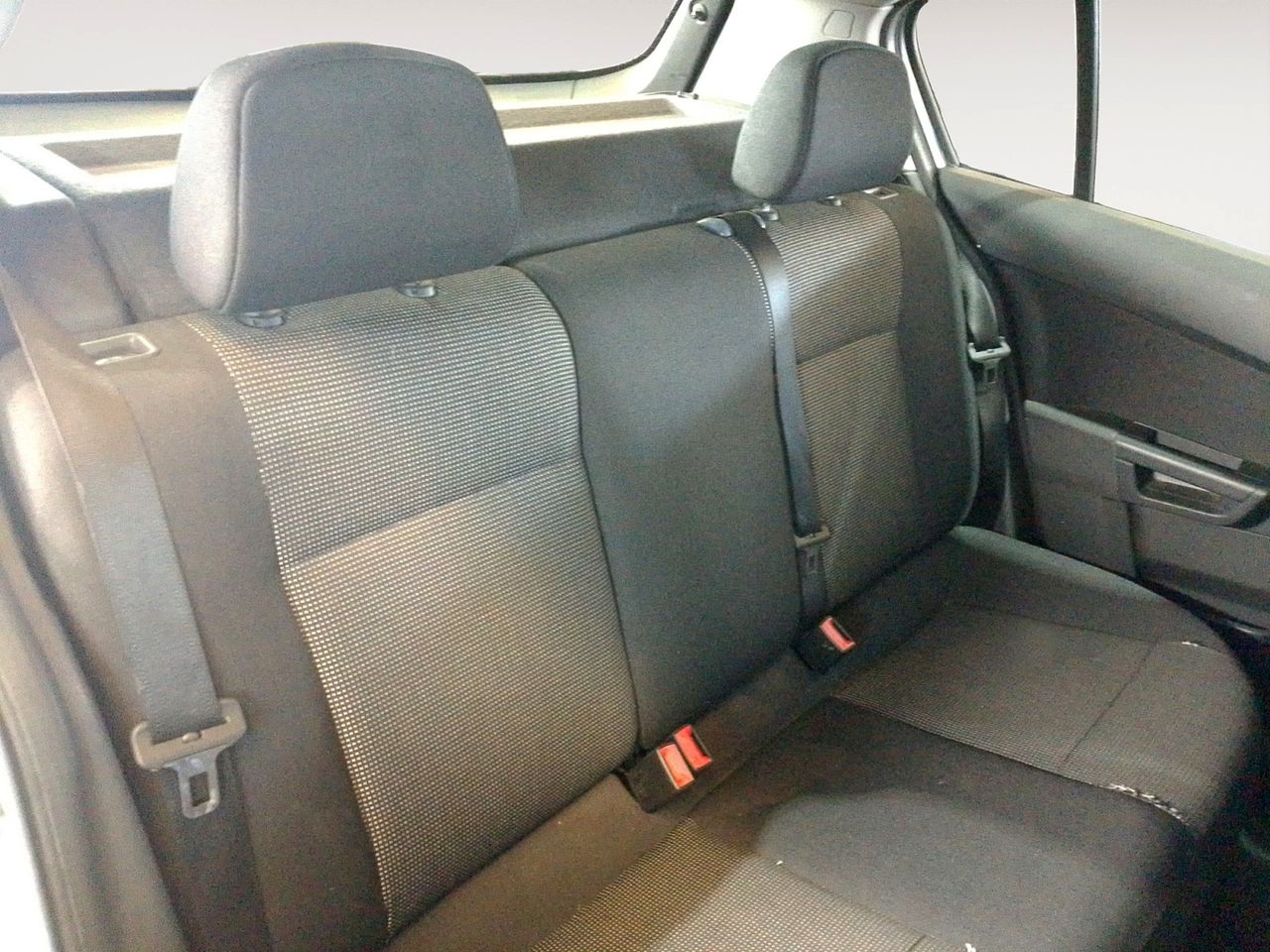 Opel Astra Enjoy - foto 10