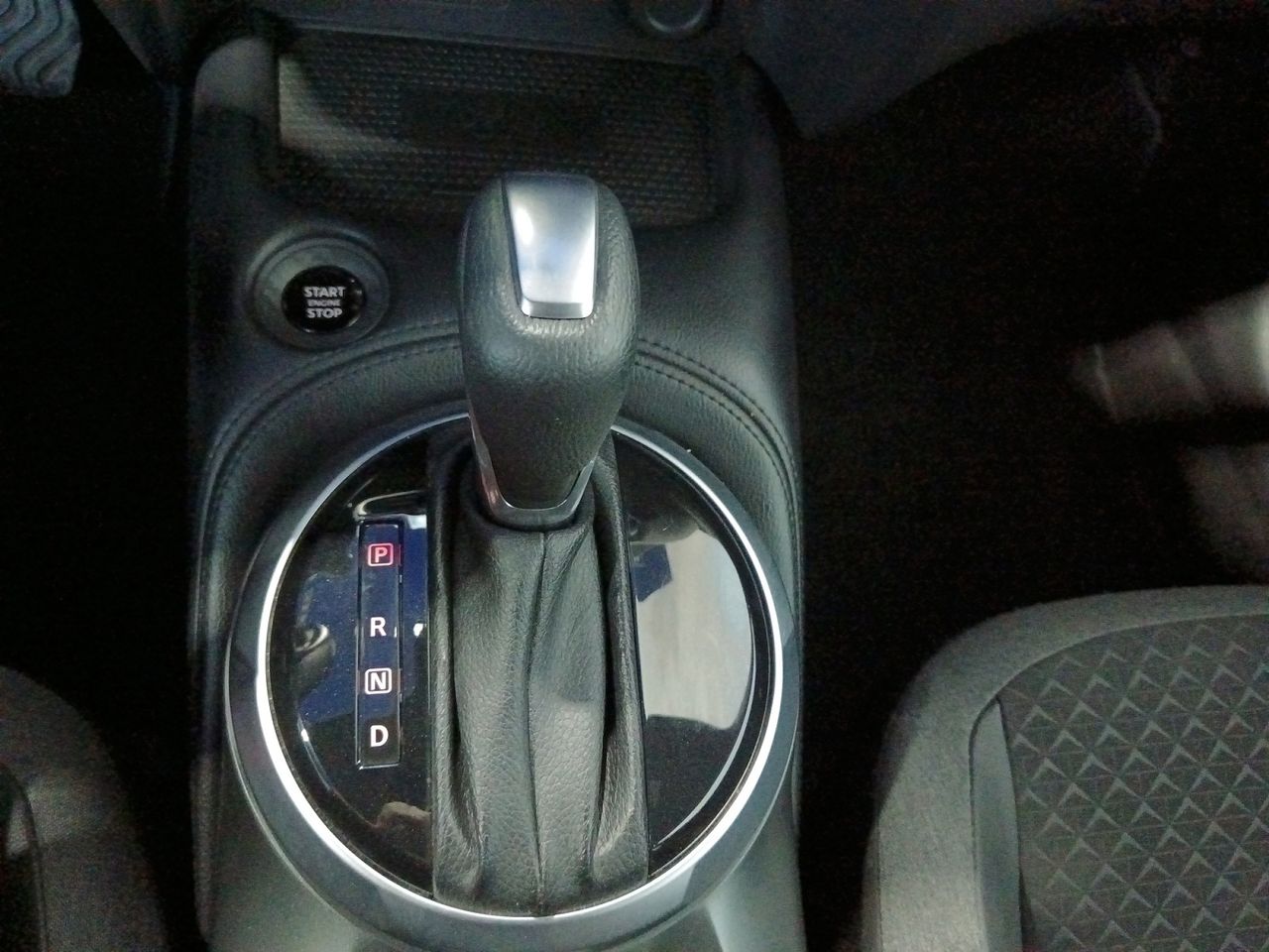 Nissan Juke 1.0 DIG-T N-Connecta S&S - foto 13