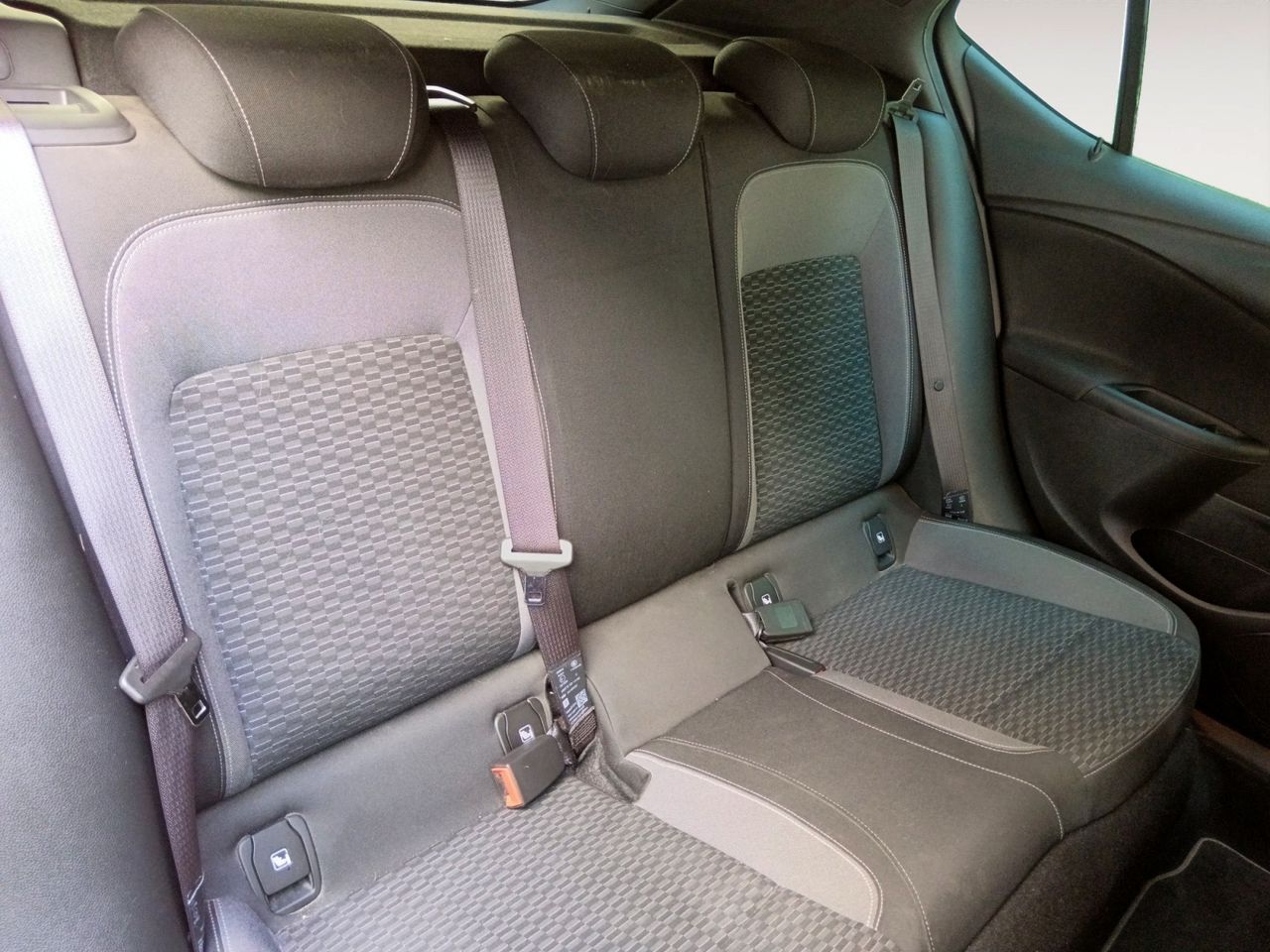 Opel Astra GS Line S&S - foto 10