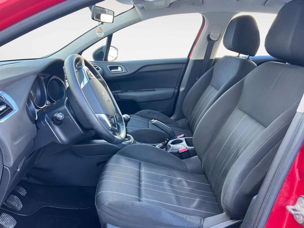 Citroën C4 Tonic - foto 9