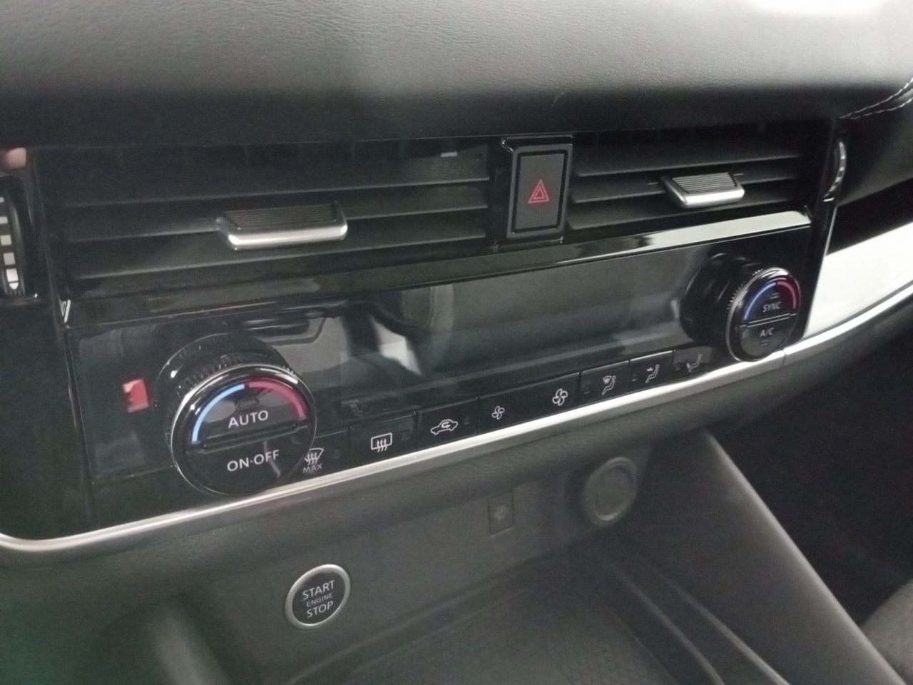 Nissan Qashqai N-Go 4x4 - foto 20