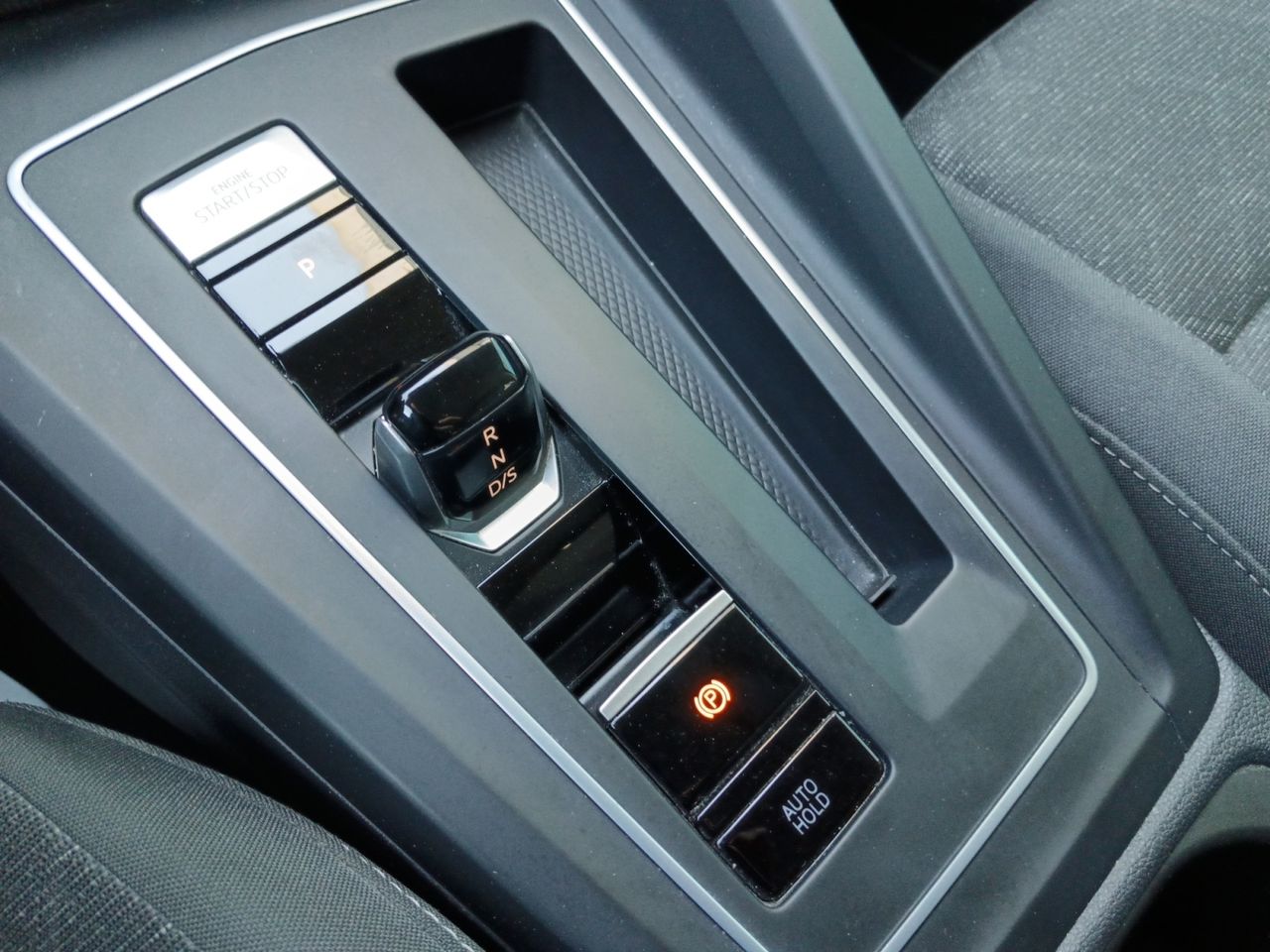 Volkswagen Golf Life - foto 12