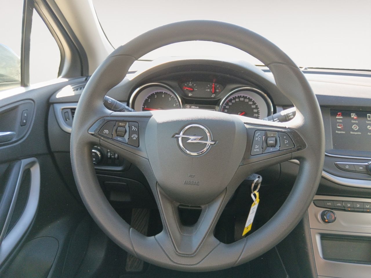 Opel Astra 1.2 Turbo S&S - foto 8