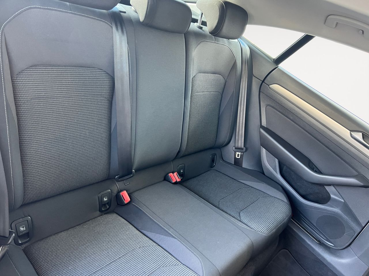 Volkswagen Arteon 2.0 TDI - foto 10