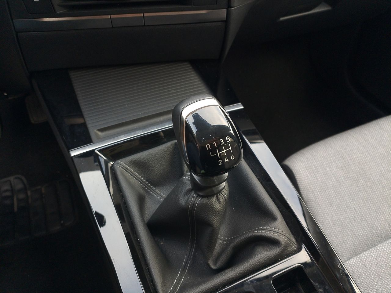 Opel Astra Elegance - foto 12