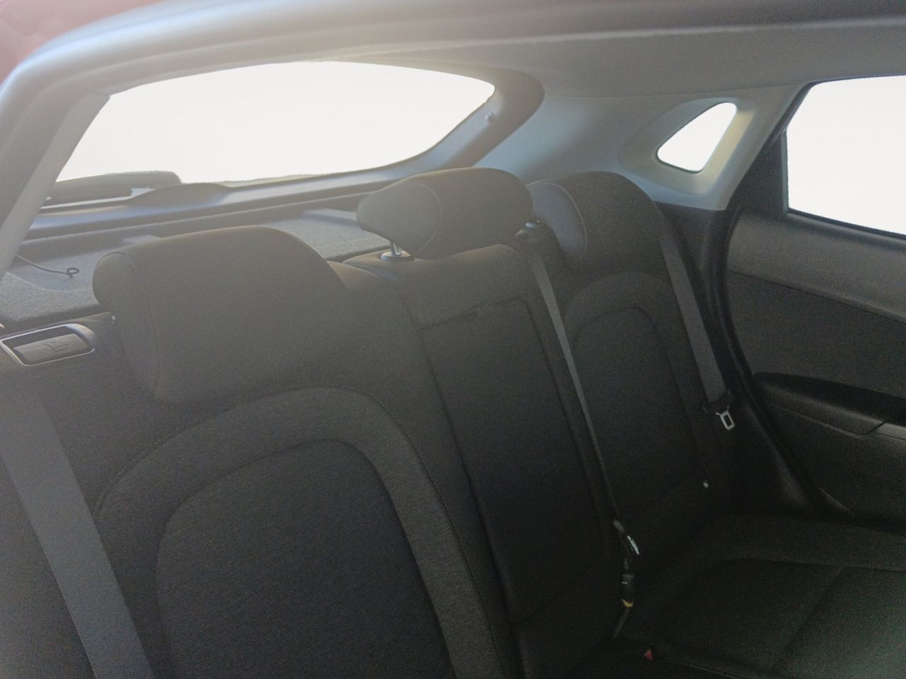 Hyundai Kona Intuitive EV 2WD - foto 9