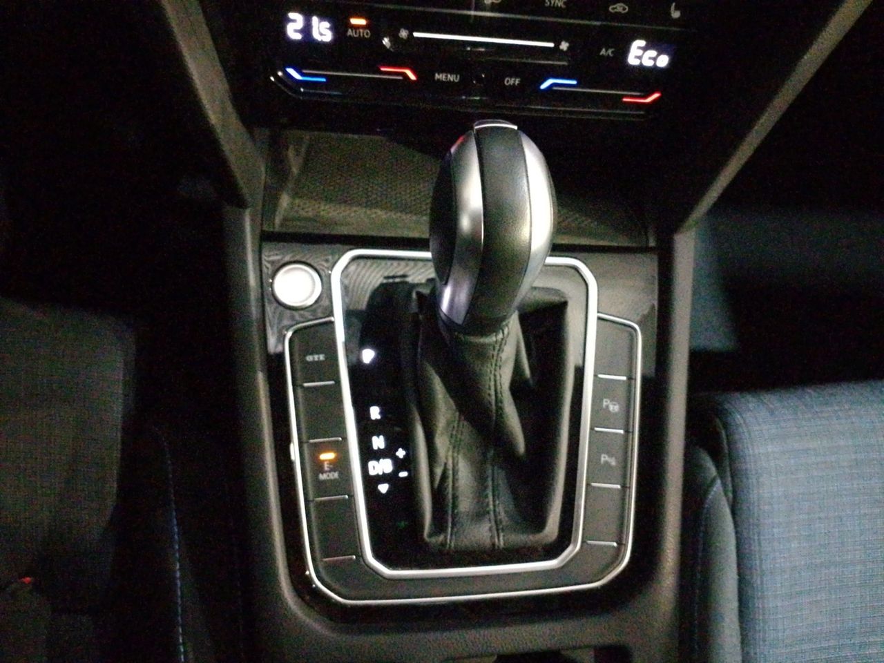 Volkswagen Passat GTE - foto 13