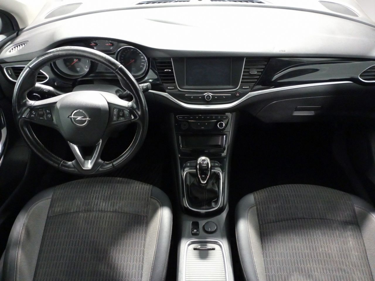 Opel Astra Design Tech - foto 7