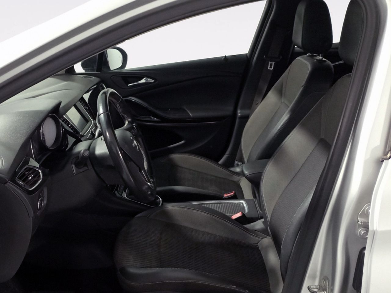 Opel Astra Design Tech - foto 9