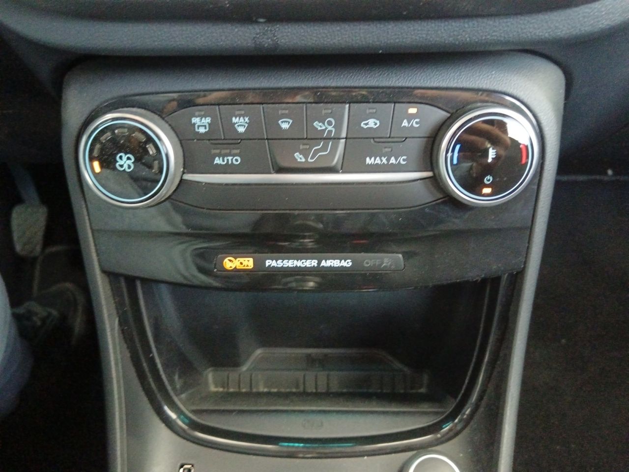 Ford Puma Hybrid Titanium - foto 19