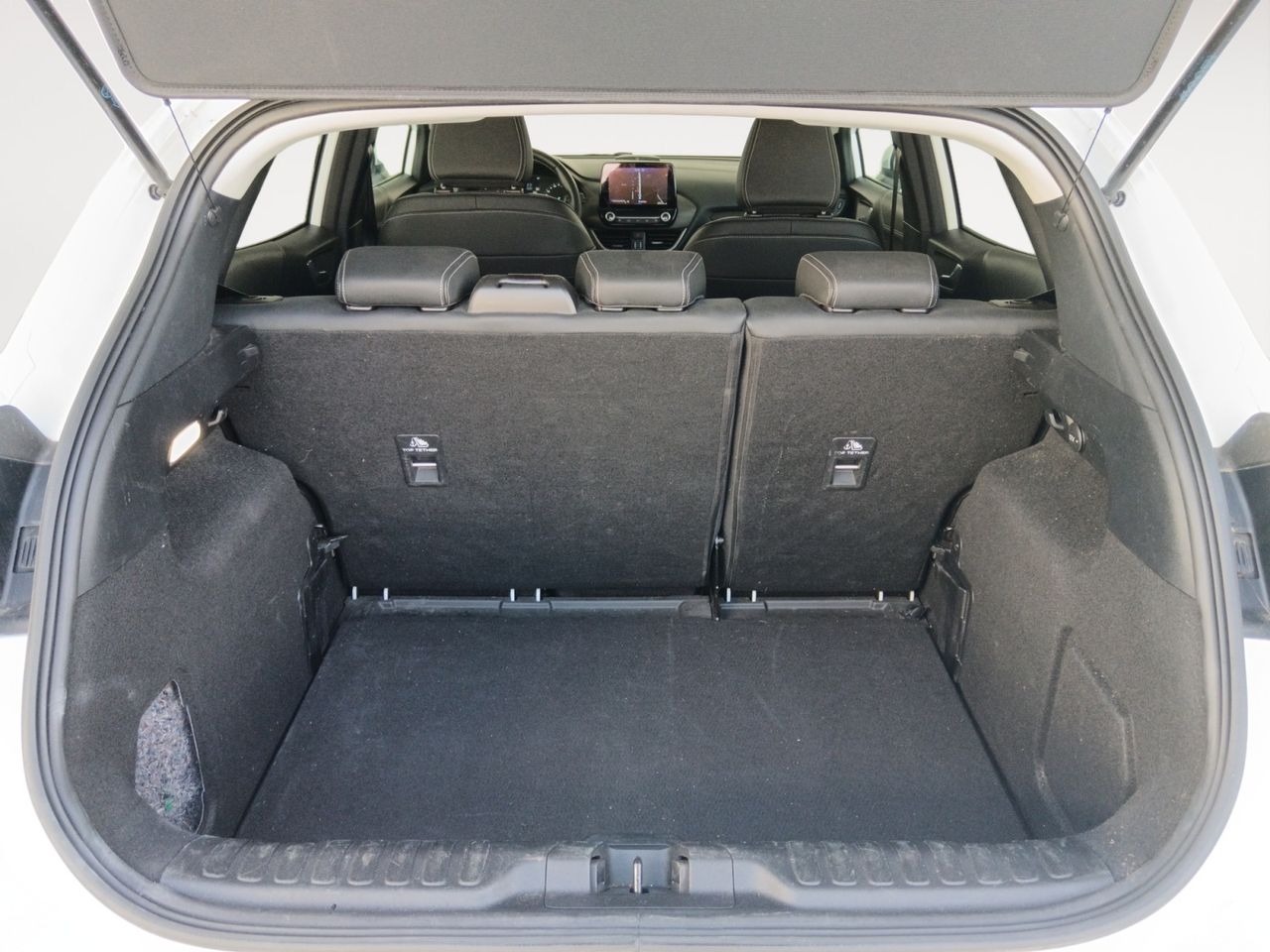 Ford Puma Hybrid Titanium - foto 11