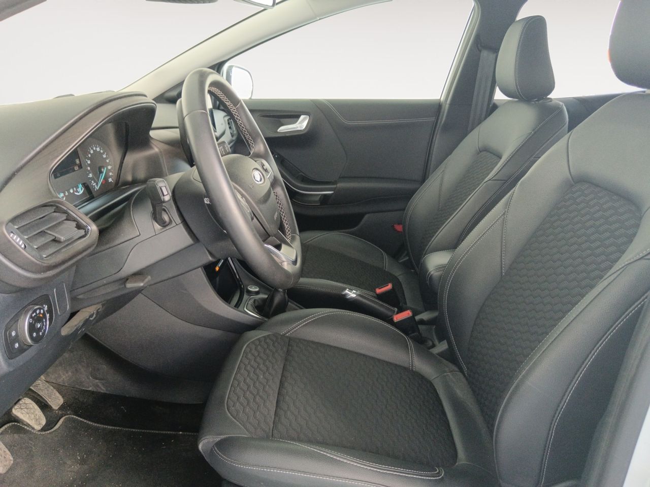 Ford Puma Hybrid Titanium - foto 8