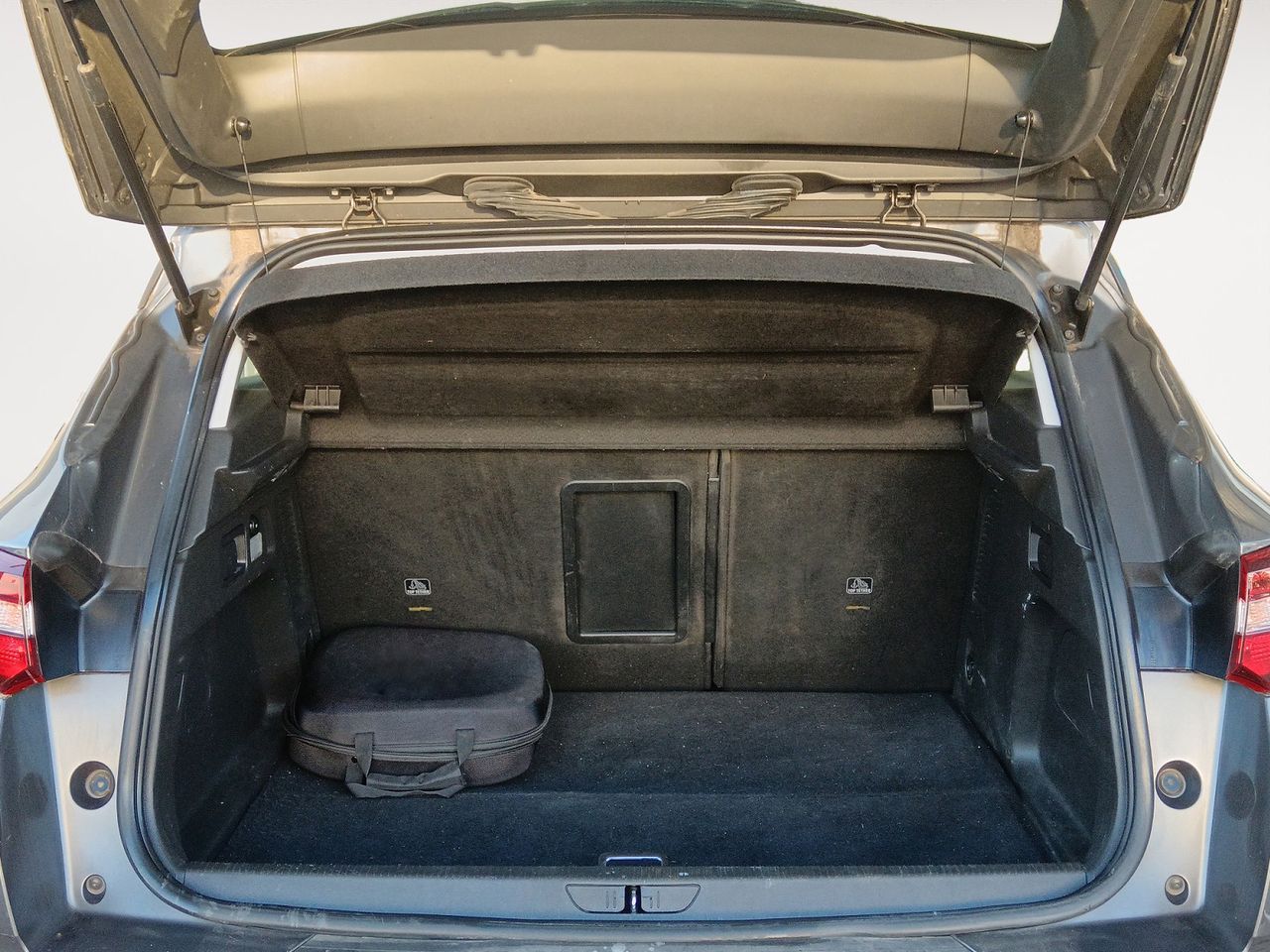 Opel Grandland X Ultimate PHEV - foto 12