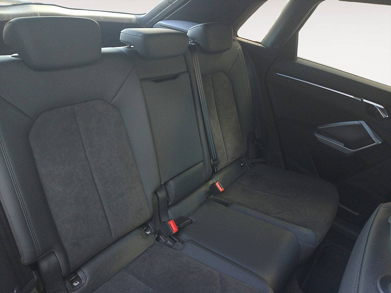 Audi Q3 35 TFSI S line - foto 9