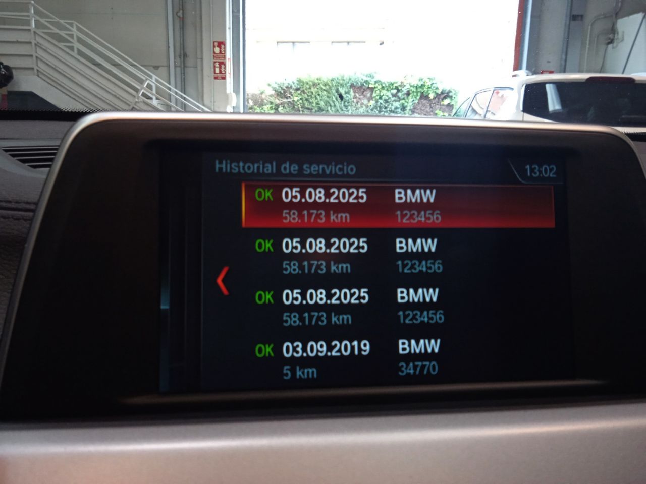 BMW X2 sDrive 16d - foto 22