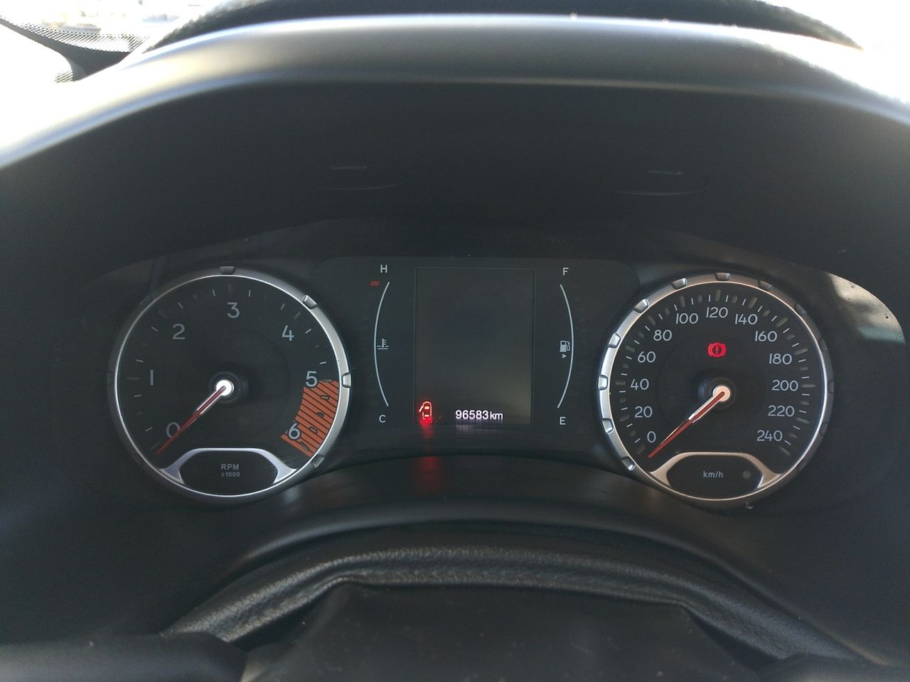 Jeep Renegade Sport FWD - foto 14