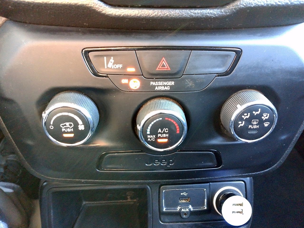 Jeep Renegade Sport FWD - foto 18