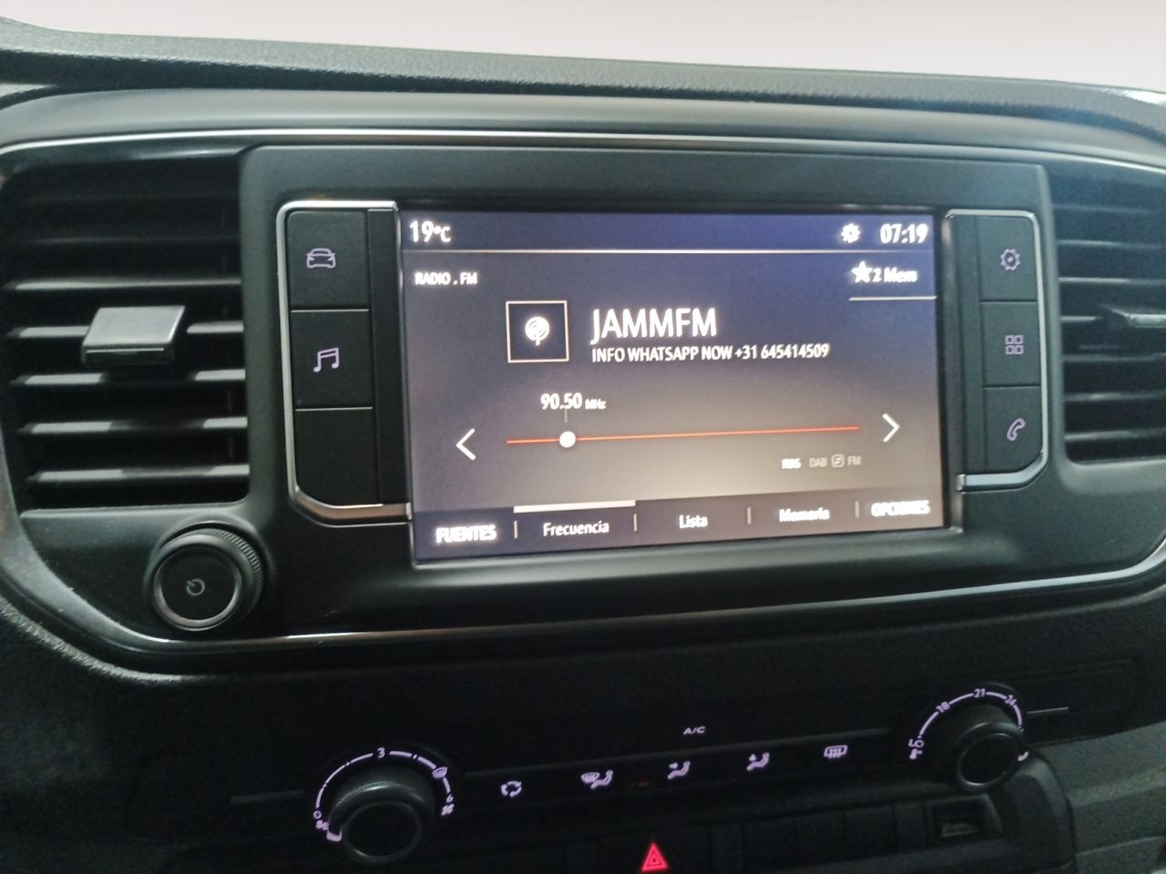 Opel Vivaro M - foto 18